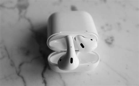 If My AirPod Case Dies: Can I Still Listen to Music? A Detailed Exploration